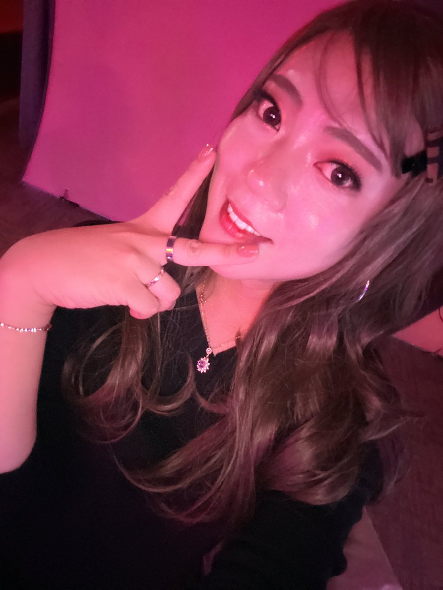 jihaech's tweet photo. 불금은 유헤라 불토는 #향기 https://t.co/oCB9G3Hbjq