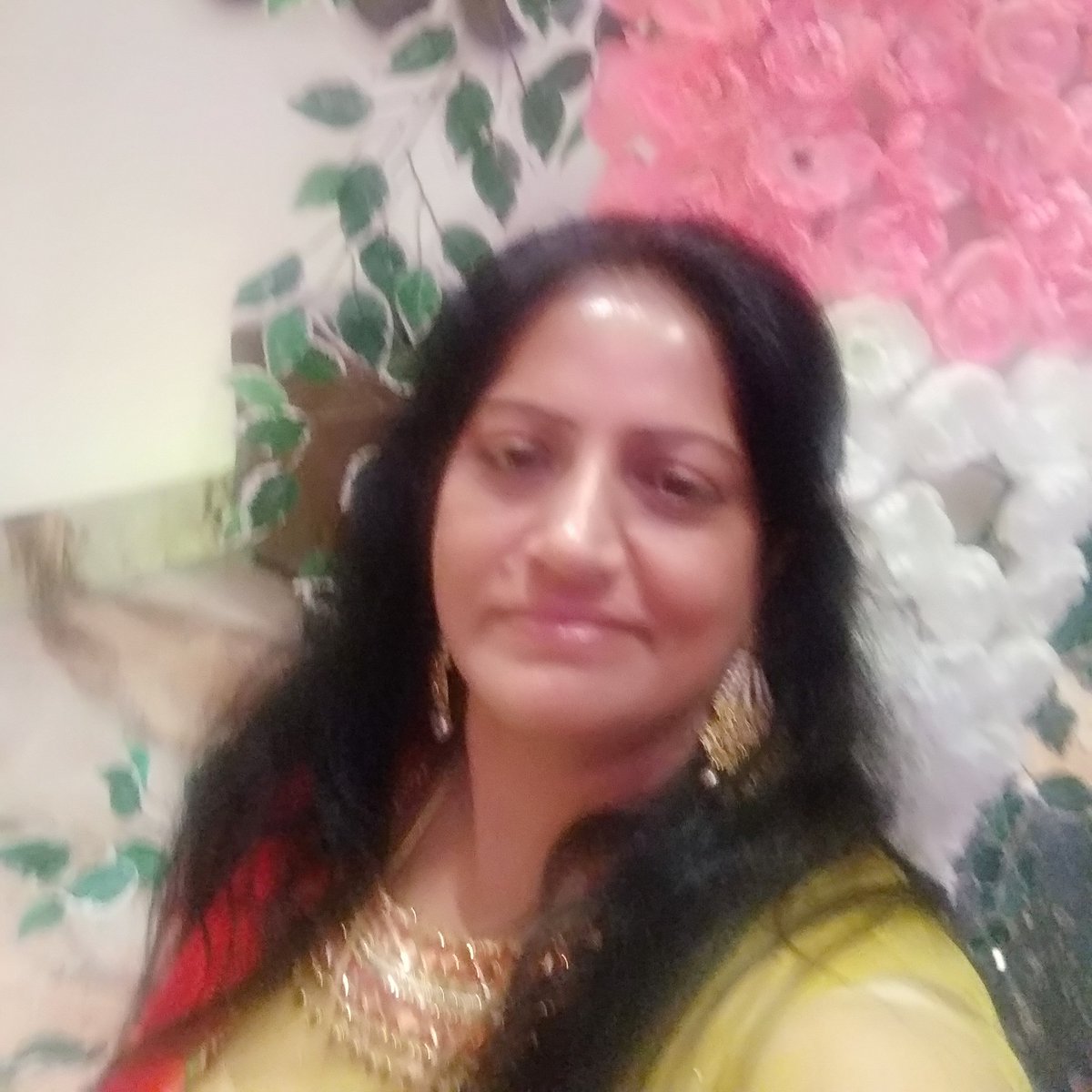 Suman Arora (@sumanar30496498) on Twitter photo #NewProfilePic #NewProfilePic