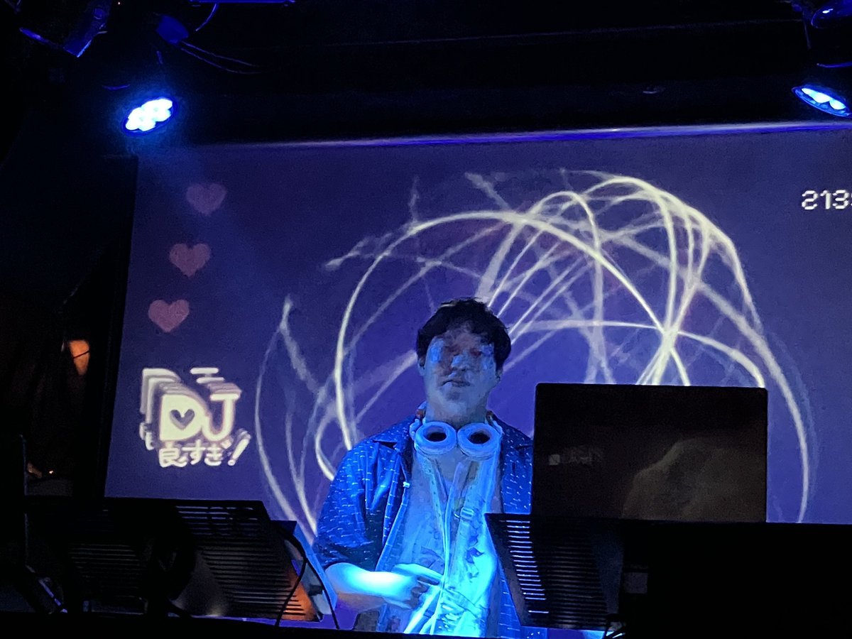 Future_Arise's tweet photo. #Future_Arise vol.4
5番手はGuest DJのtechicobal*さん！！(@techicobal )

初手からyou - Killer Waveのオリジナルカバー音源で大変なことになってます
今日はいつものJ coreのてちさんとは少し違うDJが見れそう！楽しみ！ https://t.co/X6nnVb23Vq