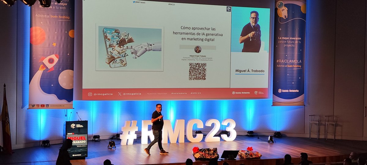 carmen_grimaldi's tweet photo. "La IA es capaz de hacer una única tarea mejor que nosotros" @MATrabado Pero pronto serán mejores en multitarea 🤪 ¿cómo se te queda el cuerpo? ¿miedo o amor? 
#rmc23 https://t.co/A6jgATNcu0