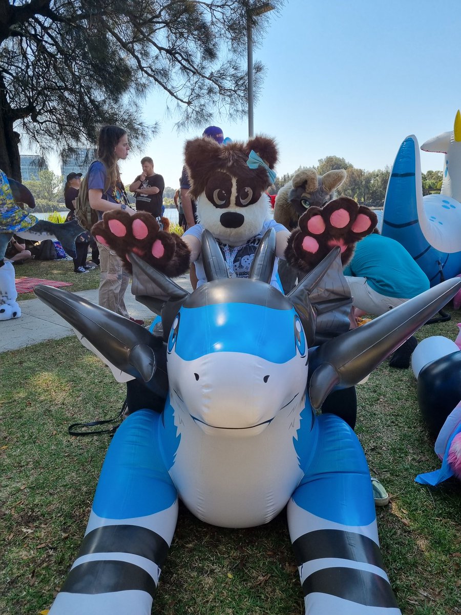 RottenCanines's tweet photo. Had a great time at the #FurjamBBQ #furJAM #FURJAM #furjam23
@Brown_Wantholf @HangePieck https://t.co/laH9Hly5VQ