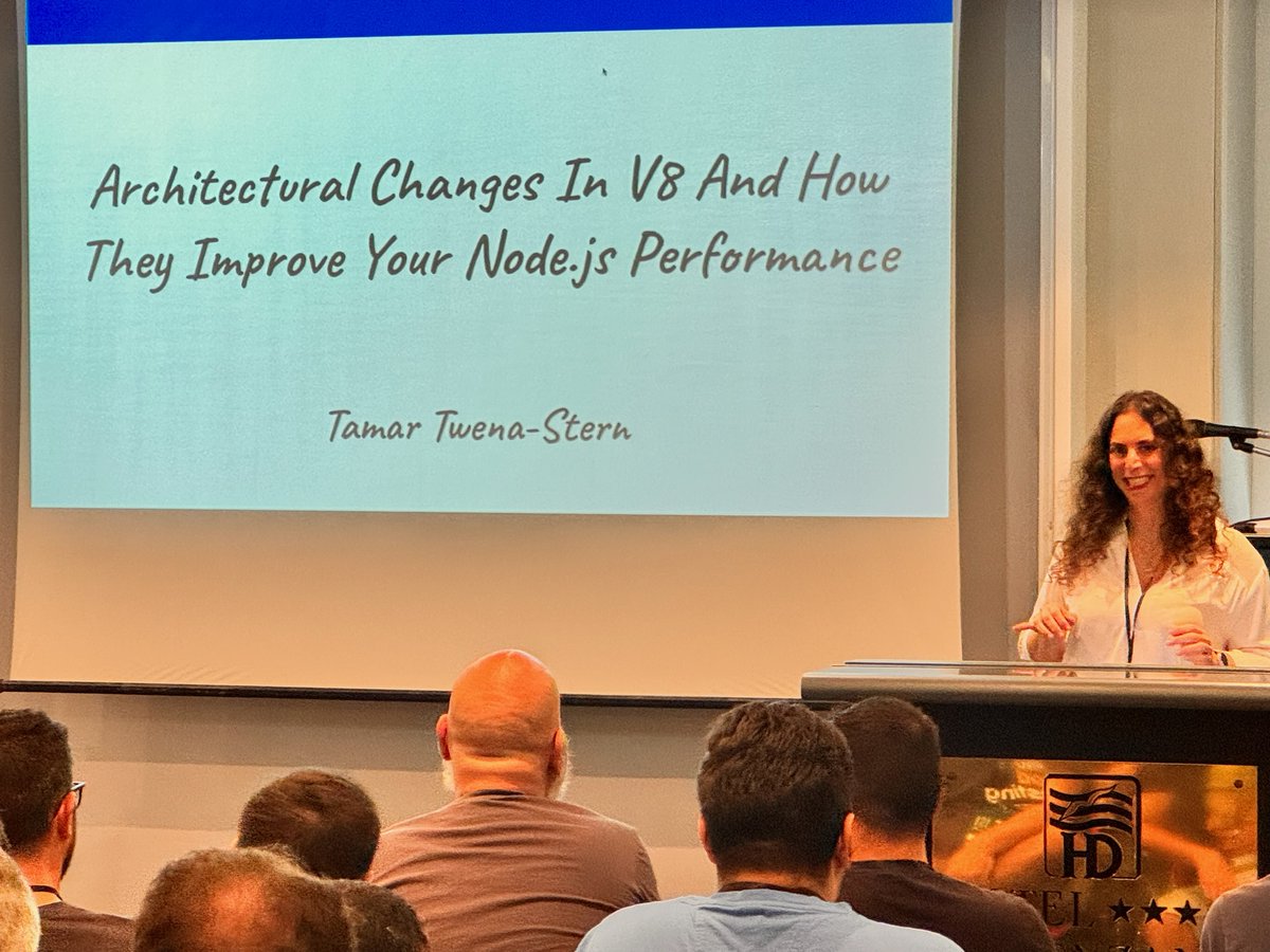 nodejsconfit tweet media