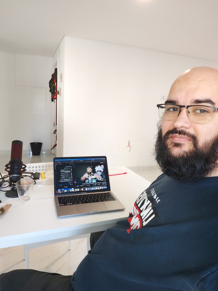 somatorio's tweet image. Virado na #LINUXtipsConf com @badtux_ e @LINUXtipsBR :D