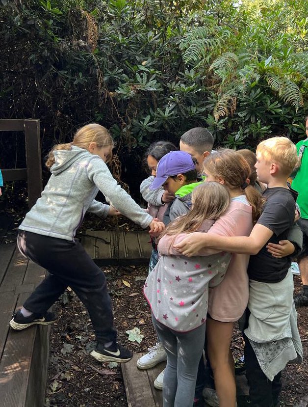 stjohnscen20's tweet photo. Team challenges! #Team #TeamWork #Challenge #ChallengeAccepted #Communication #SpeakingAndListening #TeamSJ #Together #Together2023 #SJWay ๐๐ https://t.co/O1MAGz0Hjr