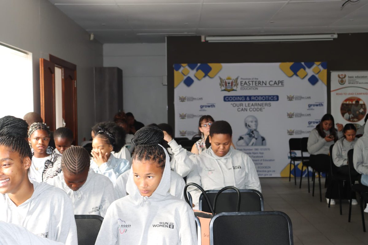 DBE_SA's tweet photo. @AGCCIAfrica_1 @unwomenSA @dsigovza In her address, Ms Genevieve Koopman, Chief Director for Curriculum Management at the @ECDOEZA, said that the sector is intentional about inspiring young girls to take science subjects.
#SAGirlsCanCode #AfricanGirlsCanCode https://t.co/zHmWQMyvMB