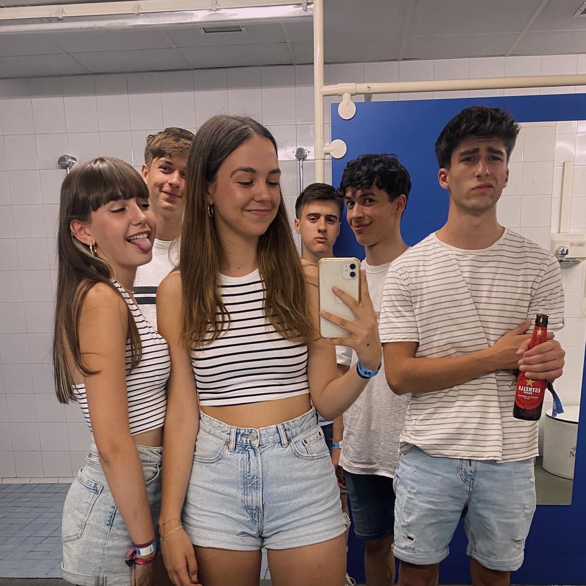 oxigen_oficial's tweet photo. La nostra participació al @sonanou s’acaba aquí, però estem molt contents de l’oportunitat i de la feina feta durant el concurs. 
Volem donar les gràcies a tothom que ens ha donat suport i ha fet possible que ens enduem el Premi @verkami per votació popular!

@enderrock https://t.co/0xs8bM6bRu