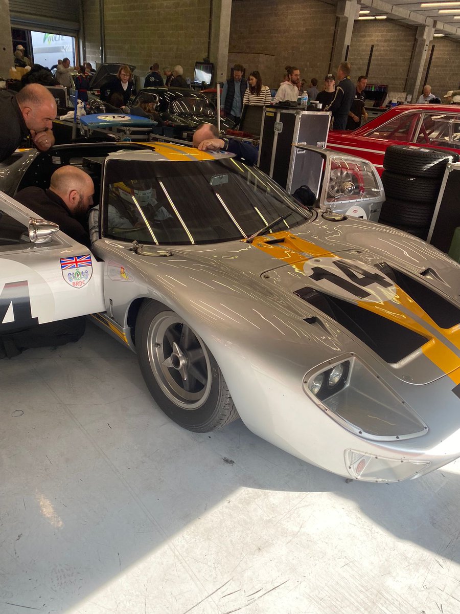 andypriaulx's tweet photo. A superb team with us today for Spa Six Hours 🙏

#TheSoundOfHistory https://t.co/ElZnqx3QP7