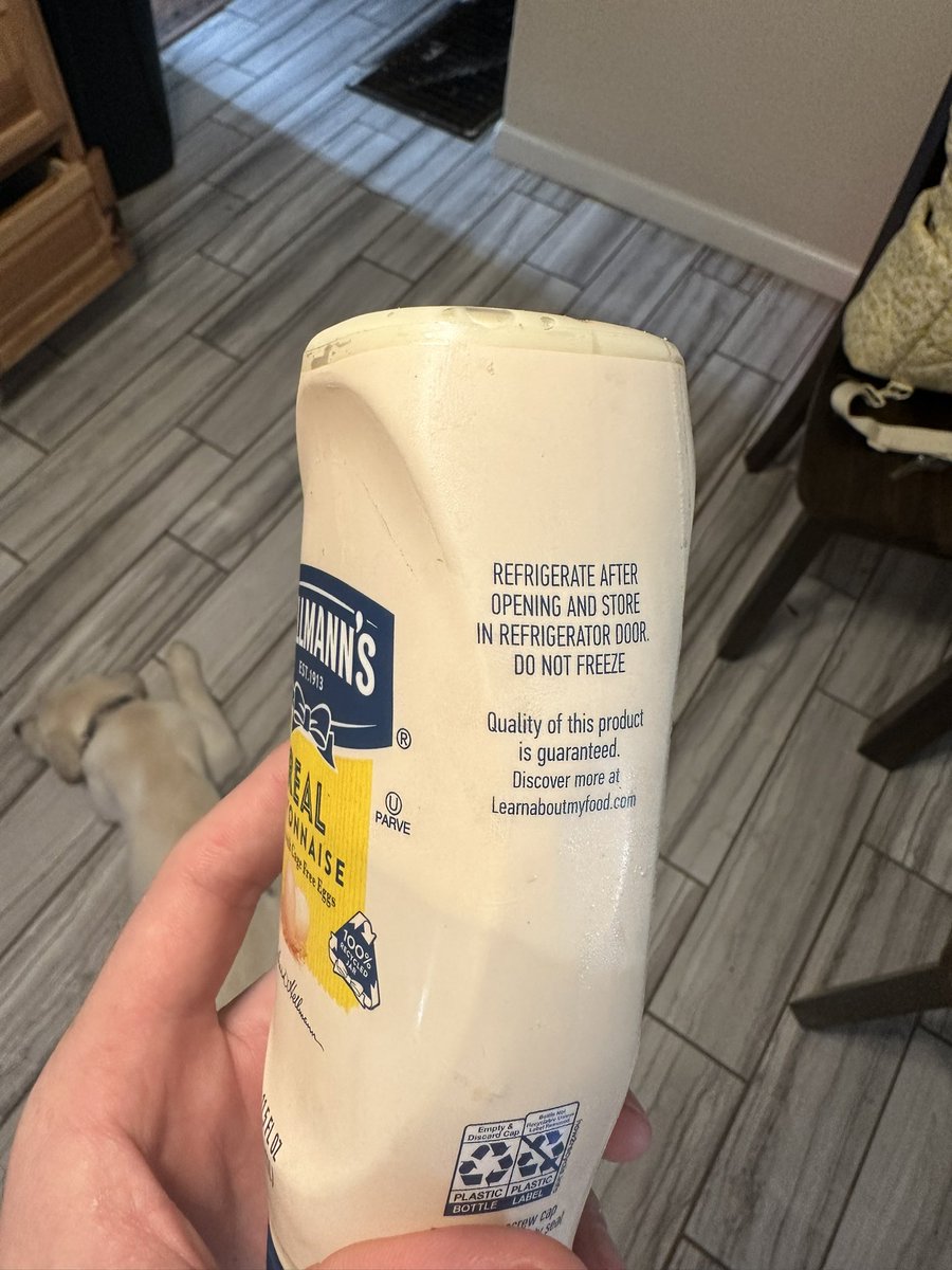 yourboifox's tweet photo. I hate when people don’t refrigerate their hot sauce 🥵 like just read the label honey 😤 https://t.co/CBLFwUlgV1
