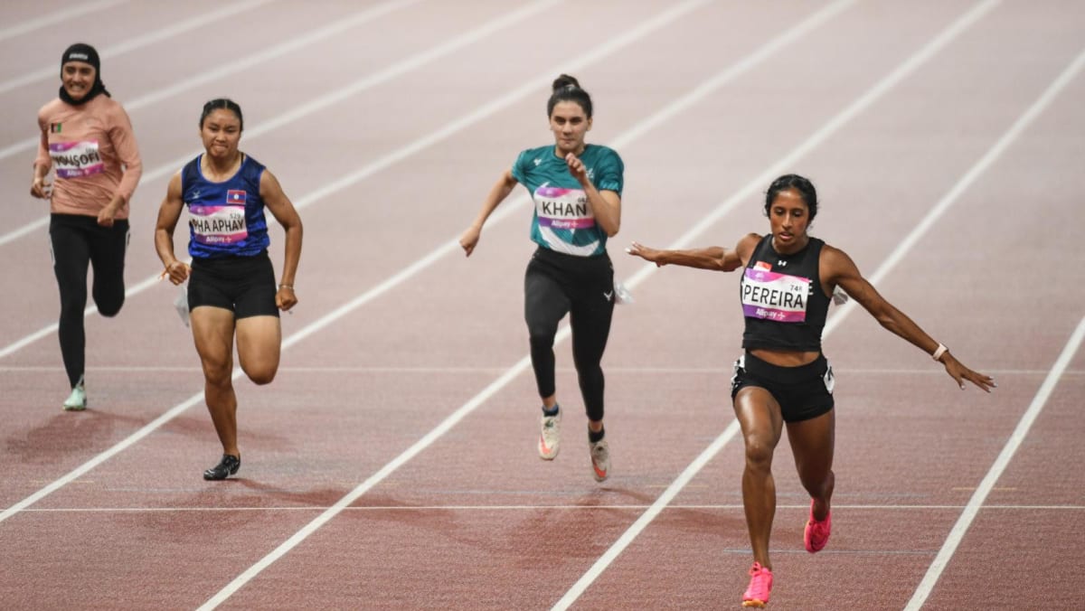 Singapore’s Shanti Pereira clinches silver in the 100m at Asian Games cna.asia/3RAJ8Bq