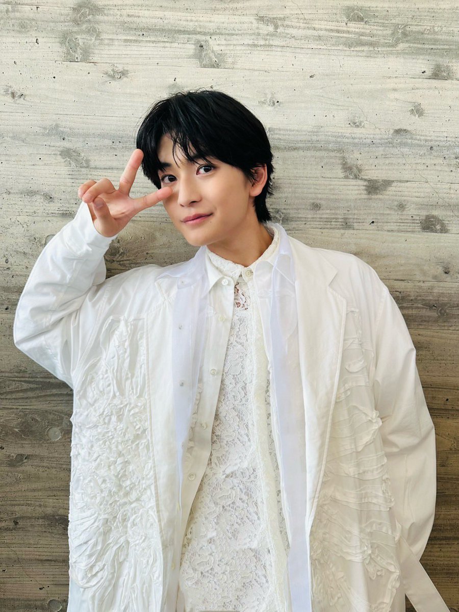 fumiya_0_3_1_2's tweet photo. GirlsAwardありがとうございました✨️

白黒で楽しく歩かせて頂きました😳 https://t.co/GPzB8vVbej