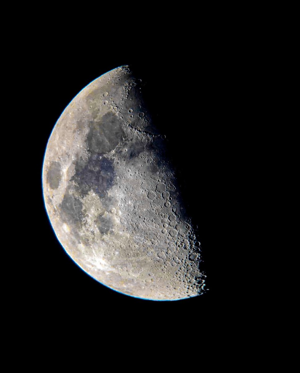 SpaceScience_'s tweet photo. Comment ne pas l’aimer https://t.co/aG8FWIyDWl