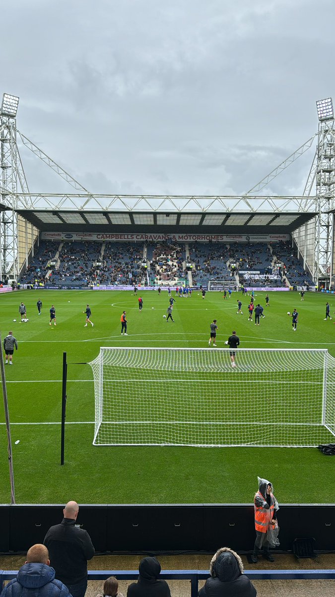 Come on you Baggies 

Another away day for me and the man cub <a href="/Jevo_01/">Jack</a> #wba #Baggies #awaydays #football