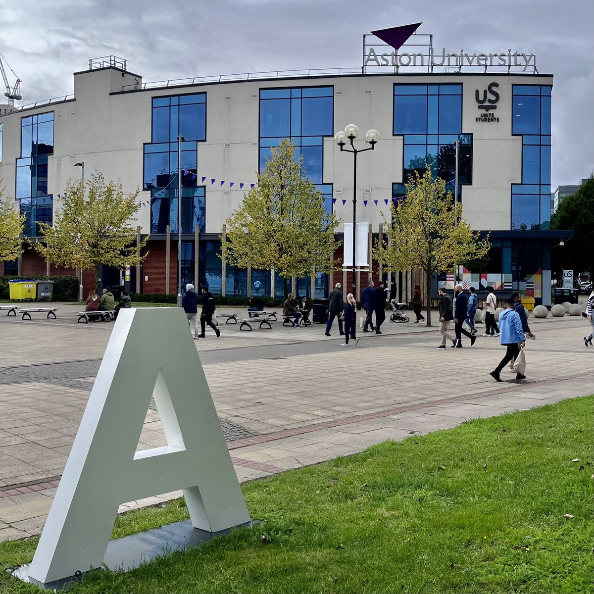 What a day! Our OPEN DAY! It was great to see <a href="/AstonUniversity/">Aston University</a> campus busy with our Visitors and meet, hopefully, the next generation of chemists and chemical engineers <a href="/AstonEPS/">Engineering@Aston</a> 🔬 🧪 🎓