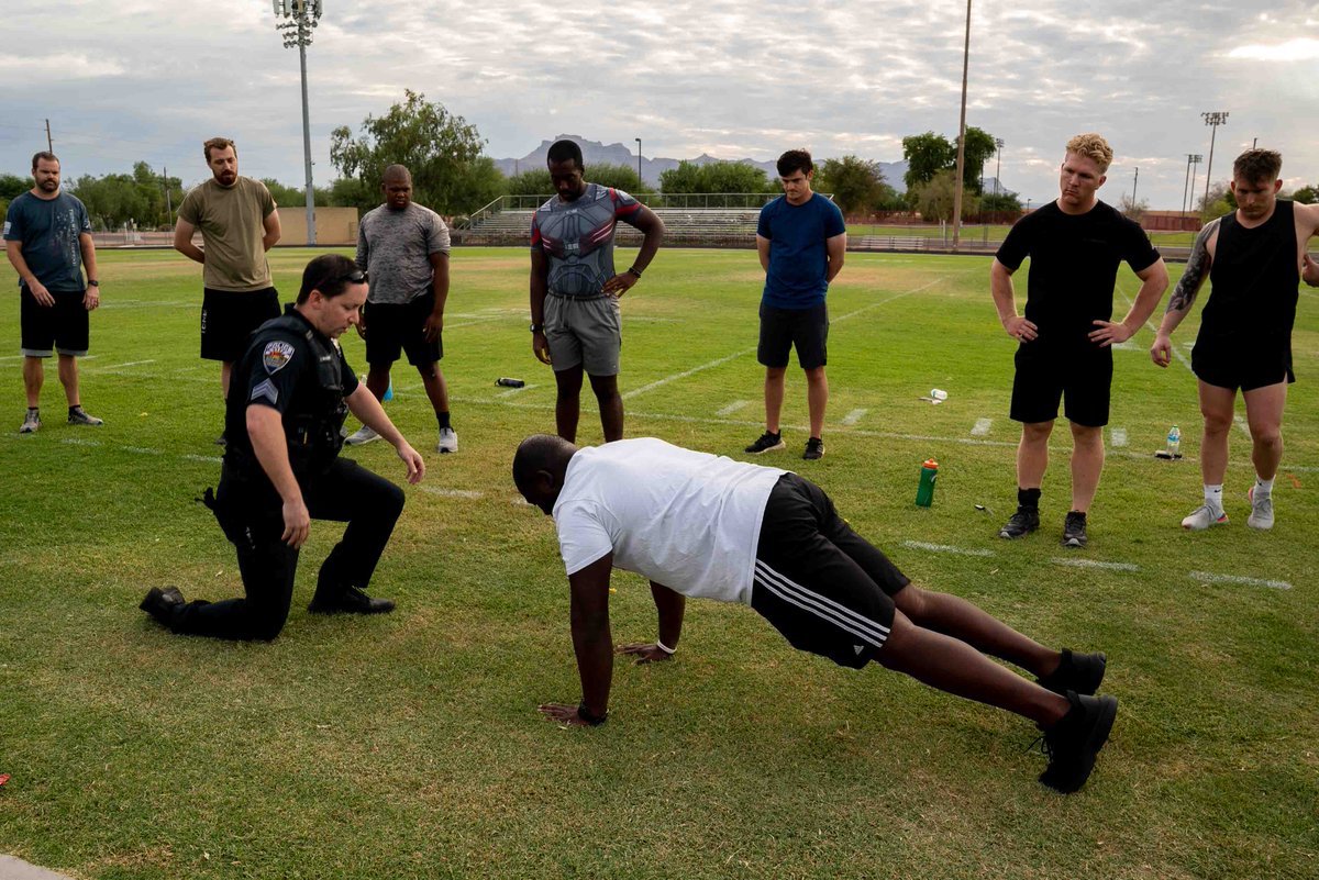 AJPoliceDept's tweet photo. ๐ฎโโ๏ธ๐ฎโโ๏ธRecent AJPD Recruit Testing: Candidates showed dedication and teamwork in our assessments. Do you have what it takes? Join our force and make a difference in our community! https://t.co/2OUvB3p9CE๐๐ช #JoinAJPD #AJPD https://t.co/4fOxswaFgY