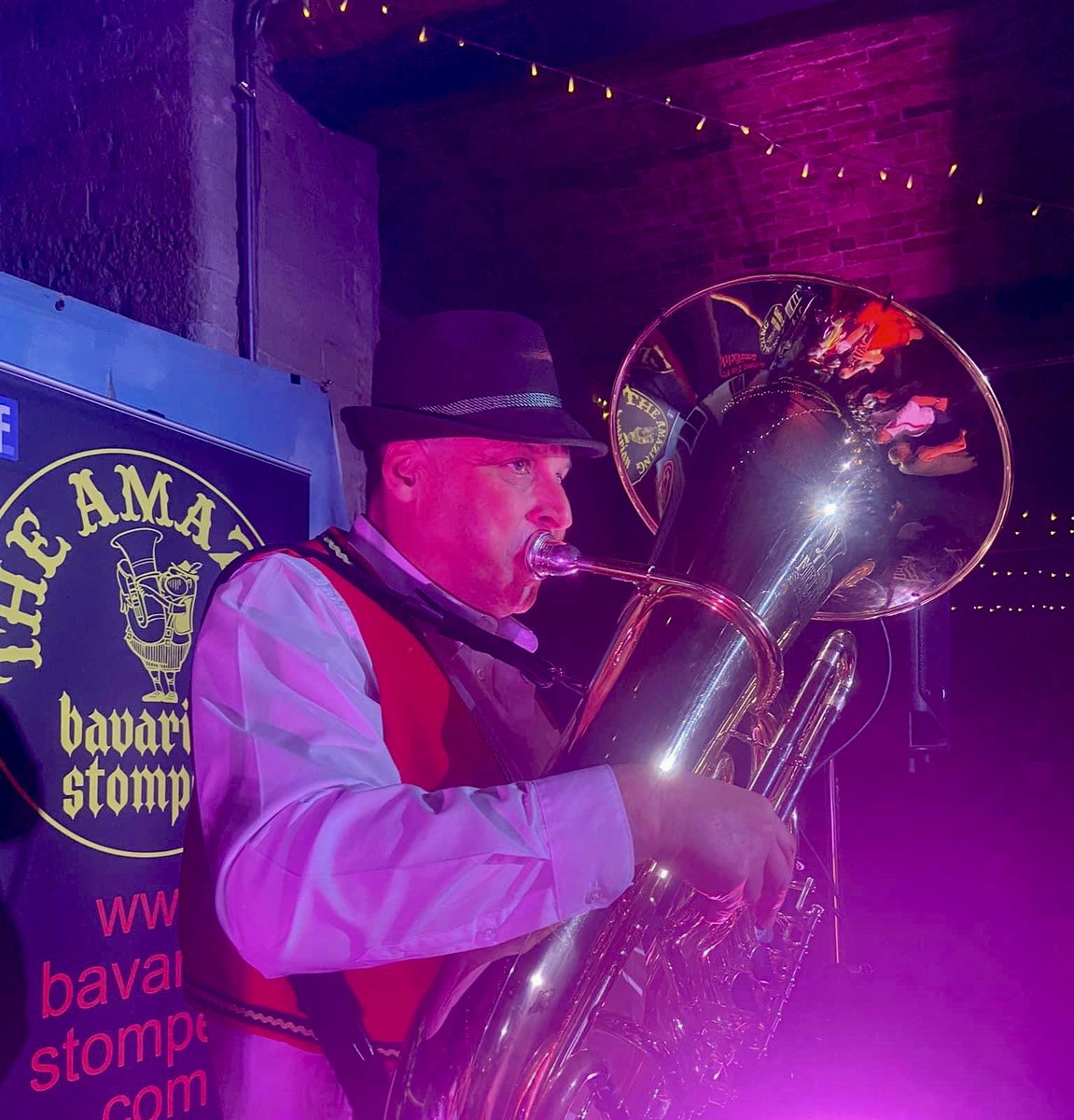 📸 A few photos from last year’s SELLOUT Bierkeller. 🍻 #Halifax Bierkeller 2023 is almost here. Are you ready for our annual beer swilling, up on your chair dancing, singalong spectacular? 🎟️ LIMITED SATURDAY AVAILABILITY 🗓 Fri 10th & Sat 11 Nov 🎟 thearchesdeanclough.com/other-events/h…