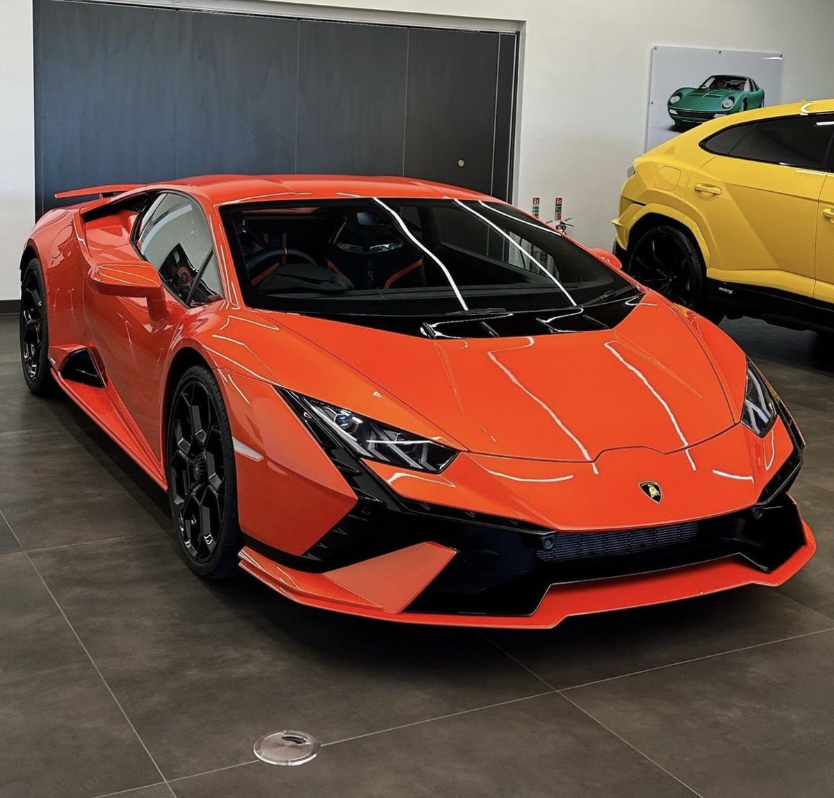 Arancio Xanto Huracan Tecnica