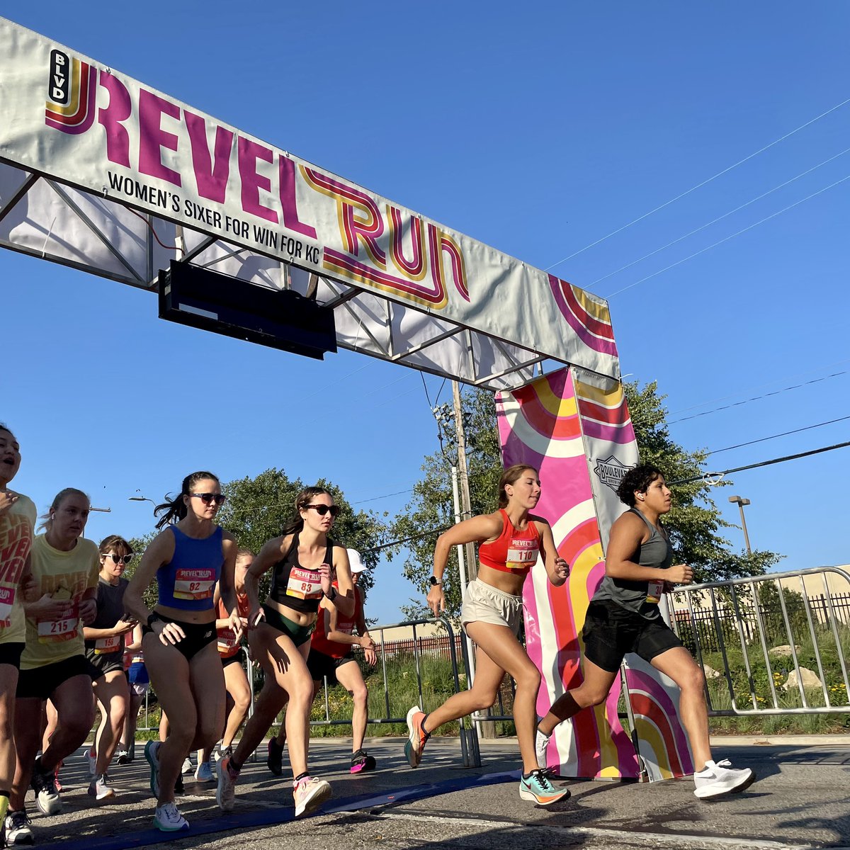 BLVDRevelRun's tweet photo. Let’s Revel! ✨💓🪩🏃‍♀️ https://t.co/B8ONEeQgQZ