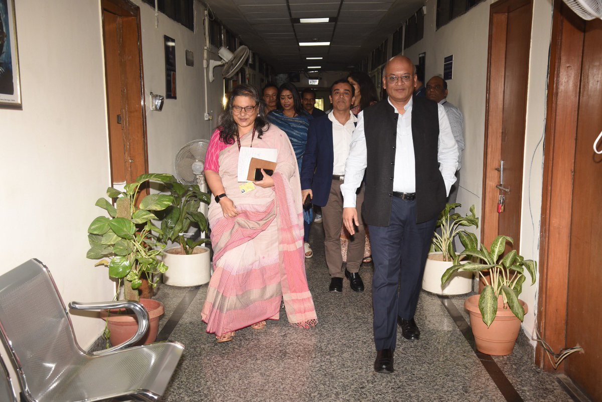 archanavarmaIAS's tweet image. “The old order changeth yielding place to new” …. 

Ma’am Debashree Mukherjee takes over as Secretary @MoJSDoWRRDGR in her  quintessential dignified &amp;amp; unassuming style  💕 
We shall sorely miss 😢 Pankaj Kumar sir who epitomised Silent is Solid ! 
Wishing both great innings 🫶