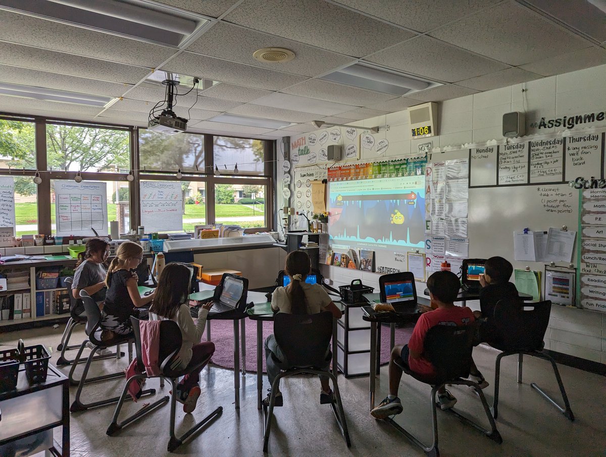 Mrs. Honsa tweet media