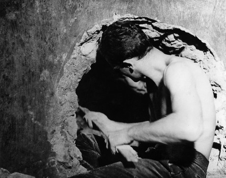 NotASexyVampire's tweet photo. 5 favourite first watches of September 2023
1. LE TROU
2. SATANTANGO
3. A VERY POTTER MUSICAL
4. RETURN OF THE LIVING DEAD
5. THE SCRIPT https://t.co/3SZnb6Im7k