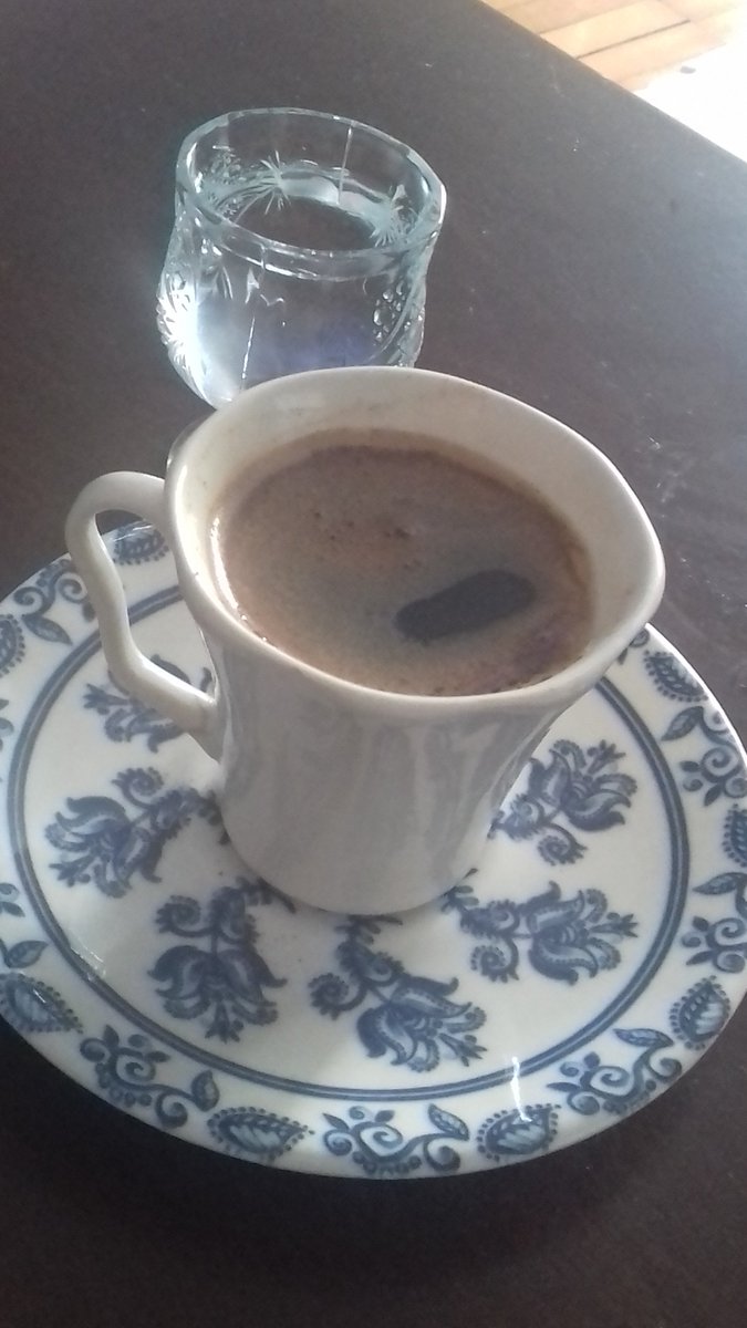 gsltner's tweet photo. Hayatın bana kazık çakması şerefine güç kahvesi içerim bende👊

Hayırlı günler https://t.co/8xB9FfVc2f