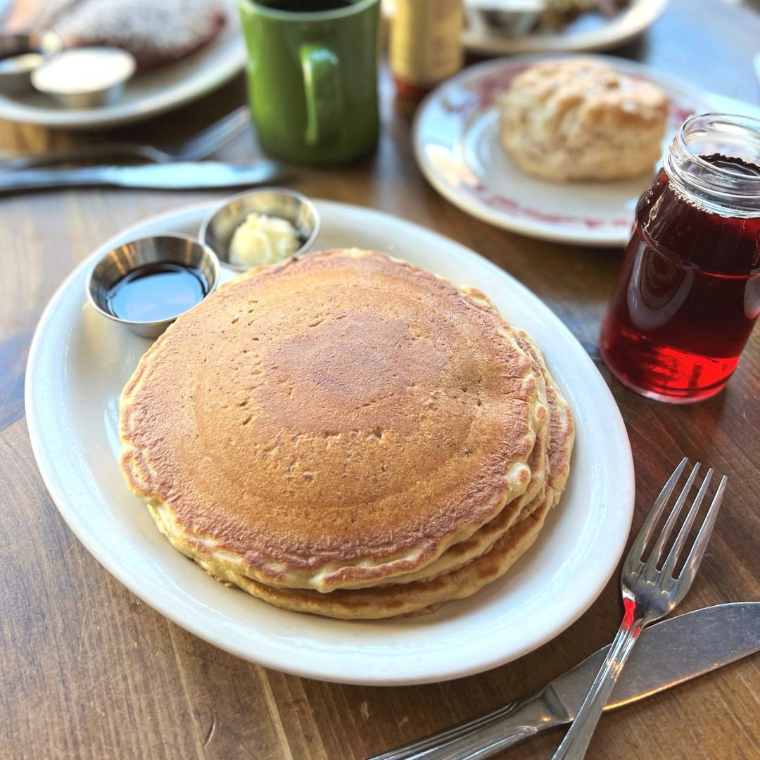 NJShoreLocal's tweet photo. The possibilities are endless at #ToastAsburyPark 😋 ⁠
⁠
Grab your crew and join Toast for Breakfast, Brunch, or Lunch. They have something the whole table will enjoy!

https://t.co/mkTzjK9WBZ

#asburyparknj #toastasbury #eatlocalnj #njbreakfast https://t.co/tS3xCKI6xr