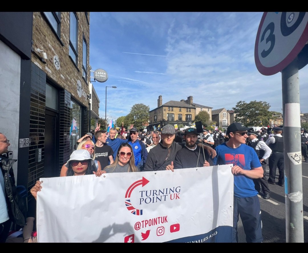 Unite Against Fascism (@uaf) on Twitter photo Far right Turning Point UK called for all "hands on deck" to back <a href="/LozzaFox/">Laurence Fox</a> today.
Bar a few goons too embarrassed to be photographed, this was the result...😀 😁
<a href="/AntiRacismDay/">Stand Up To Racism</a> <a href="/SLSUTR/">Stand Up to Racism - south London</a> <a href="/SUTR_SELondon/">SUTR SELondon</a> <a href="/Searchlight_mag/">@Searchlightmagazine</a> <a href="/LouiseRawAuthor/">Dr Louise Raw</a> Far right Turning Point UK called for all "hands on deck" to back <a href="/LozzaFox/">Laurence Fox</a> today.
Bar a few goons too embarrassed to be photographed, this was the result...😀 😁
<a href="/AntiRacismDay/">Stand Up To Racism</a> <a href="/SLSUTR/">Stand Up to Racism - south London</a> <a href="/SUTR_SELondon/">SUTR SELondon</a> <a href="/Searchlight_mag/">@Searchlightmagazine</a> <a href="/LouiseRawAuthor/">Dr Louise Raw</a>