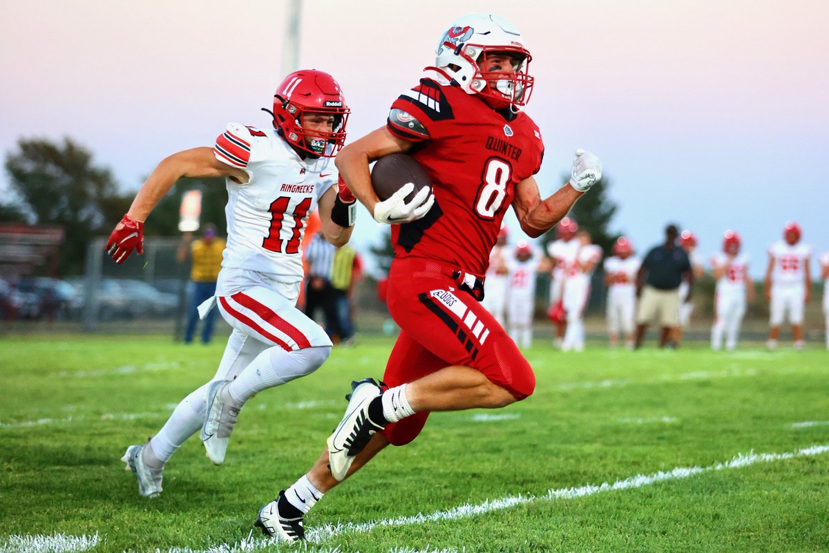 "It's the greatest feeling that I have ever had in high school football."

sunflowersportssolutions.com/newsarticle.cf…

Hill City 32, Quinter 26 OT
HC leads for 1 play

Photo by <a href="/KSportsImages/">Everett Royer</a> 
<a href="/tdesbien31/">Travis Desbien</a> <a href="/QuinterHighScho/">Quinter High School</a> <a href="/HillCityHigh/">HCHS</a> <a href="/jaden_nuss23/">Jaden Nuss</a> <a href="/HillBrosFB/">Hill Brothers Football</a> <a href="/KansasPregame/">Kansas Pregame</a> <a href="/Coach_Slater42/">Jeff Slater</a>