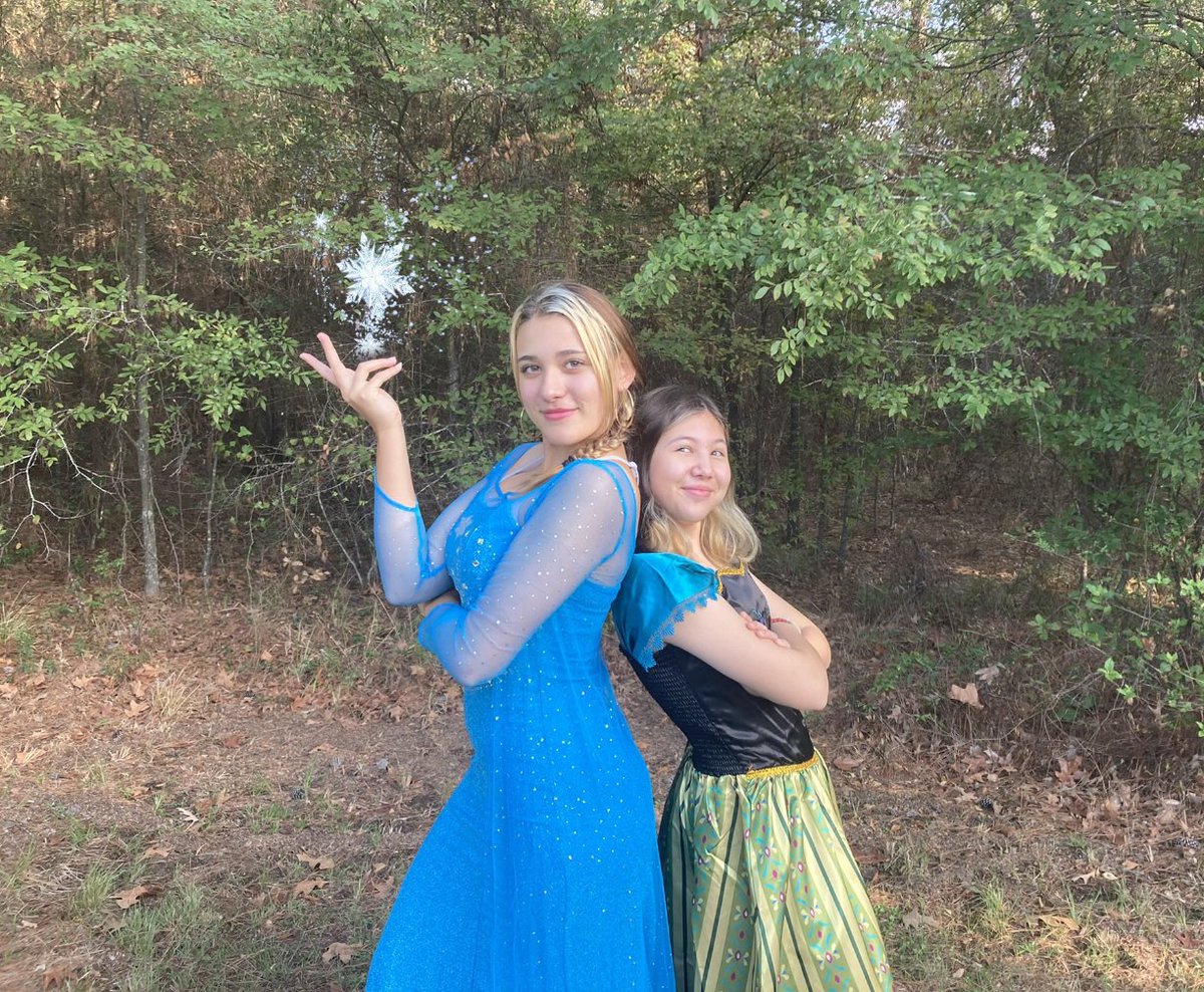 We're looking forward to an amazing performance made possible by the <a href="/HumbleISD_FDN/">HumbleISD Foundation</a>! So grateful to be able to collaborate with amazing people to support arts education in Humble ISD. <a href="/HumbleISD_CMS/">Creekwood Middle</a> <a href="/HISDParents/">Humble ISD Parents</a> @waltwiniki <a href="/CMStheatre1/">Creekwood Theatre</a>