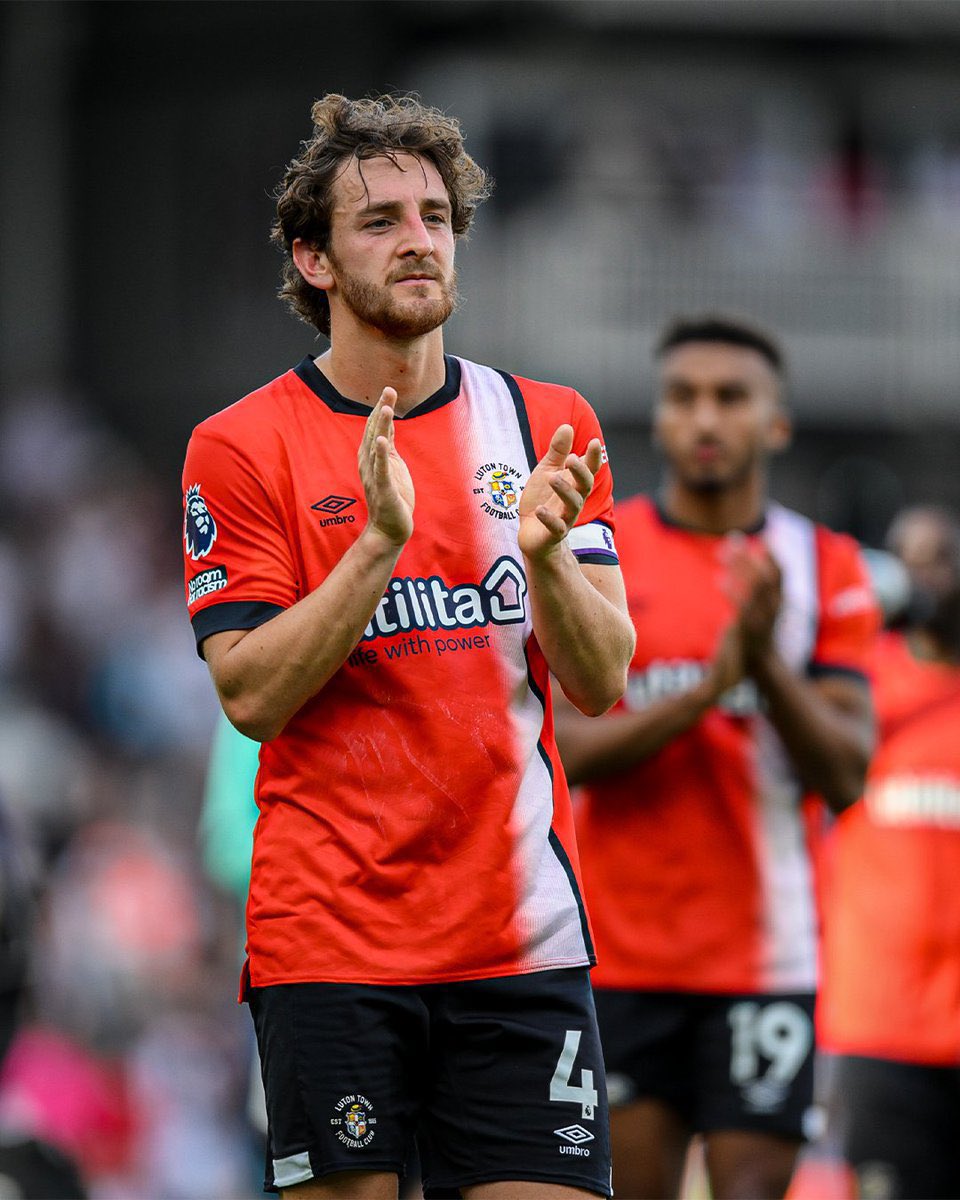 lnstantFoot's tweet image. 🚨 Luton vient d’ouvrir le score à Everton. Cela veut dire que l’OL est le SEUL club du top 5 européen a ne JAMAIS avoir mené au score depuis le début de la saison 🥶🥶🥶🥶