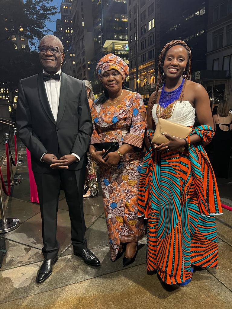 AngelaMudukuti's tweet image. An honour to be in the presence of Dr @DenisMukwege as he received the @ClooneyFDN #Albies Life Time Achievement Award for his unwavering commitment to the fight against #SGBV .Thank you for your leadership and belief in justice, peace and equality.