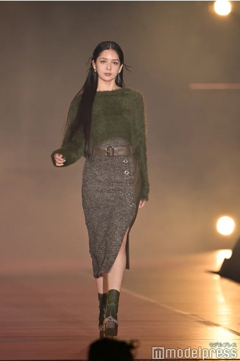 ChantyPeepsVtng's tweet photo. Rakuten GirlsAward 2023 A/W
Model: Ma. Chantal Videla aka Chanty of Lapillus
Clothing Brand: MURUA @MURUA_care
@offclLapillus
@GirlsAward
@modelpress
#CHANTY #샨티 #シャンティ
#ChantyPeeps
#Lapillus #라필루스
#ChantyVidela #LapillusChanty
#ガルアワ2023AW https://t.co/zpCSLe45y0