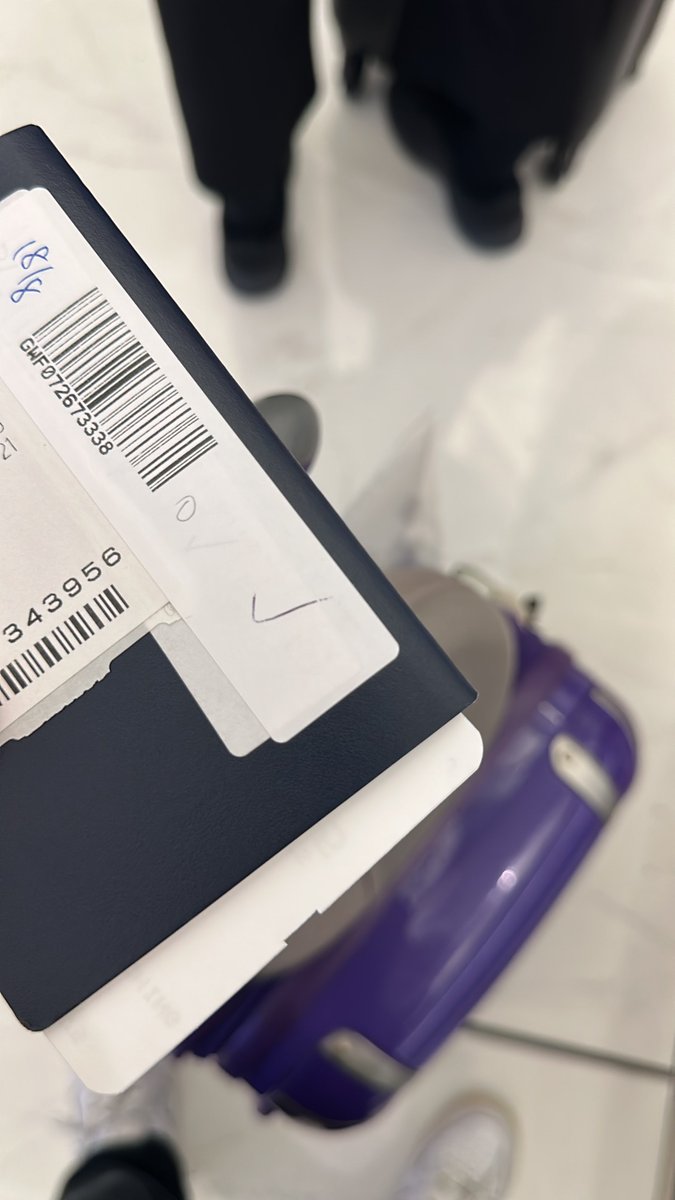 잘 다녀오겠어용~~!! 잘자🫶🏻🫶🏻