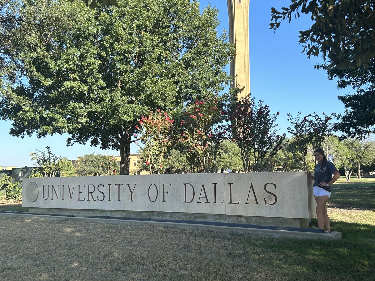 Had a great visit yesterday at the University of Dallas! Loved hearing about all the school and softball program has to offer. Thank you to Coach Novak for having me out! 

<a href="/UDallasSoftball/">University of Dallas Softball</a> @mojomid1 <a href="/TxCoachB/">James C Birdwell</a>