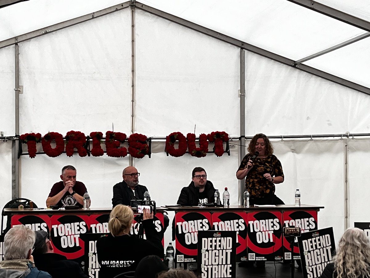 “Fighting industrial battles on isolated sectoral lines can win some concessions but is incapable of defeating cuts and privatisation” @FranHeathcote on the need for united, coordinated action at the @pplsassembly marquee in Manchester #UnitedAgainstTheTories