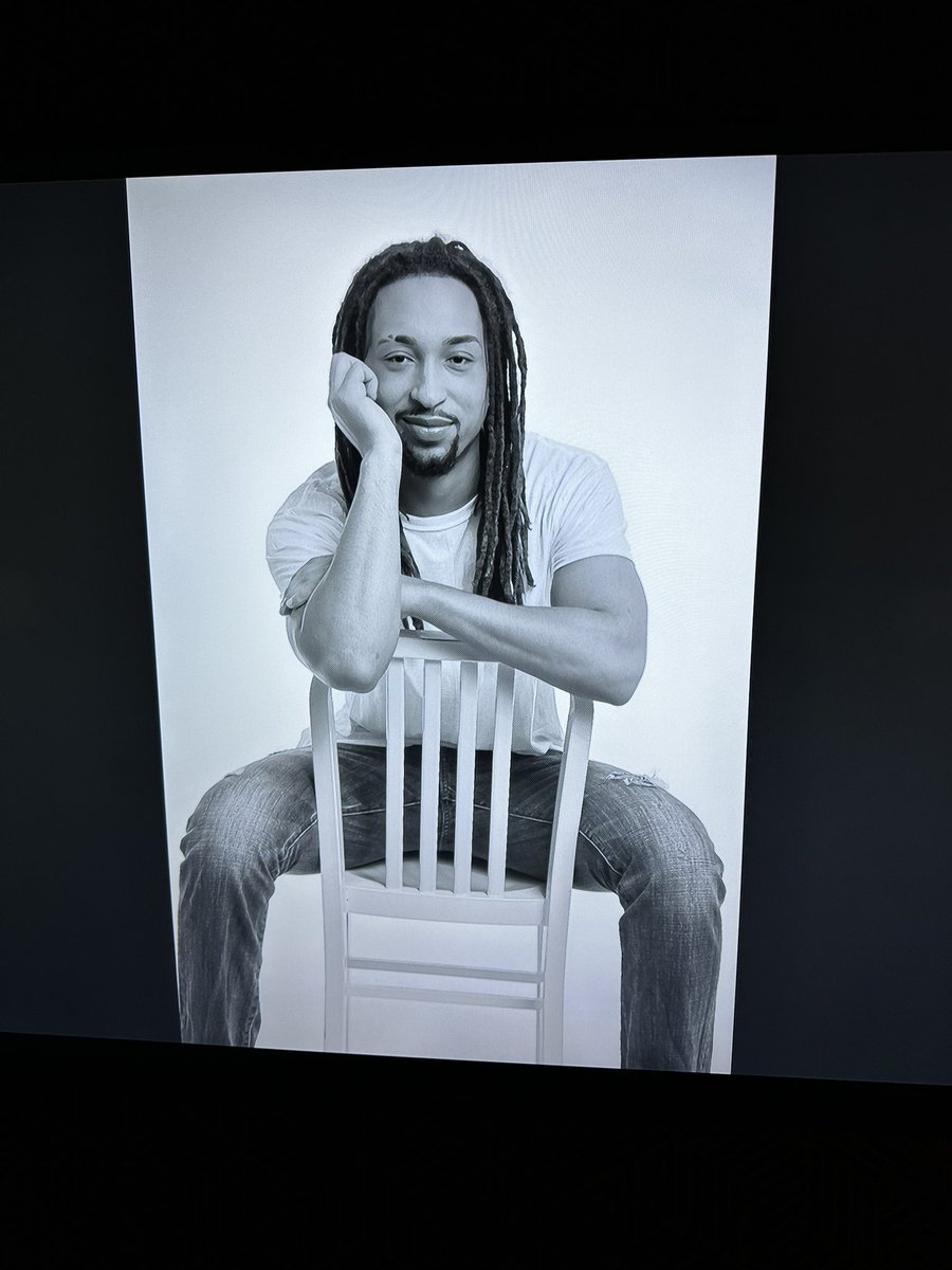 Someone asked me to go to the city to take pictures, i was sad I got my toes done for nothing