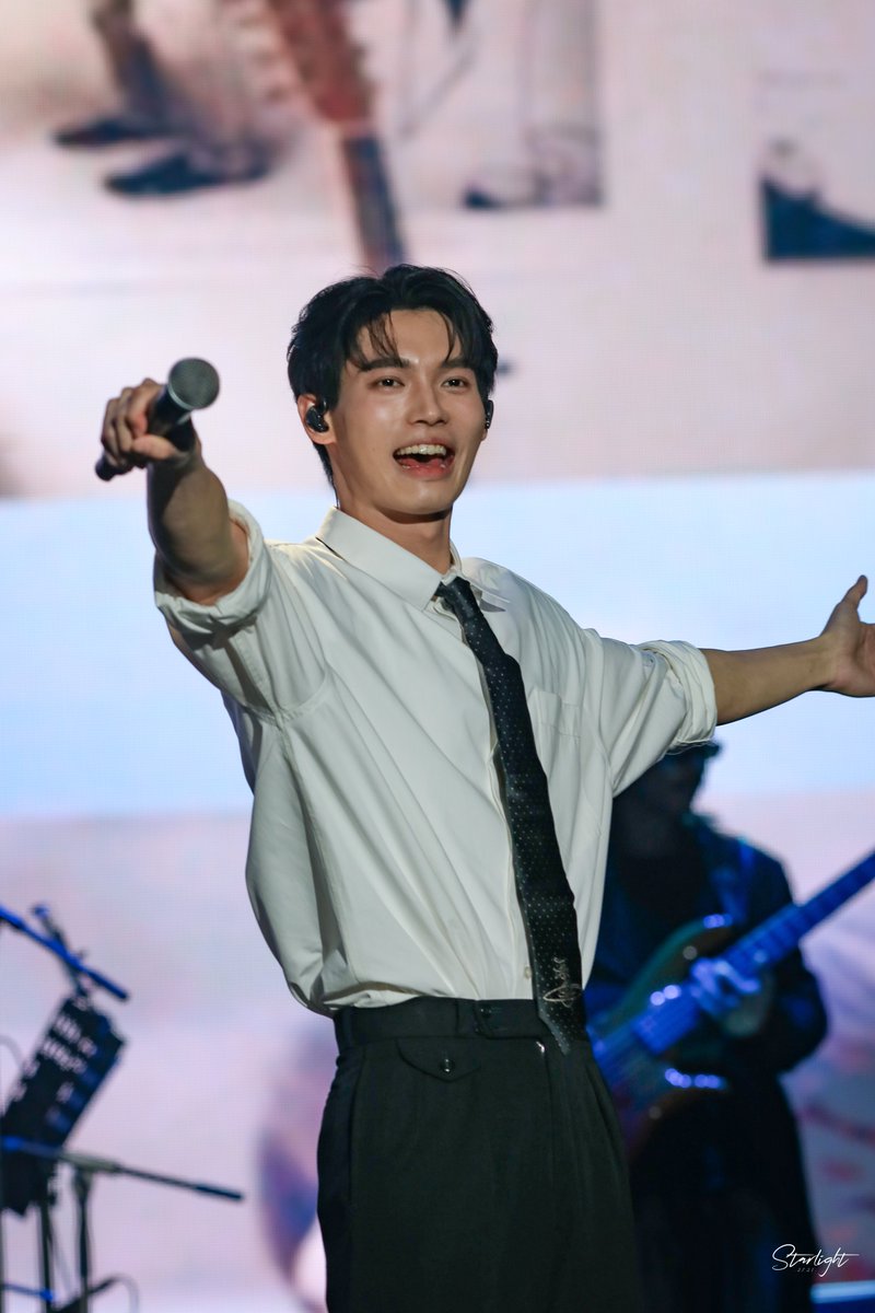 Starlight_1710's tweet photo. 🐰😄✨

#BrightWinSBSTour2023 
#SBSconcerttourinTP 
#winmetawin https://t.co/tK4cQiubbF