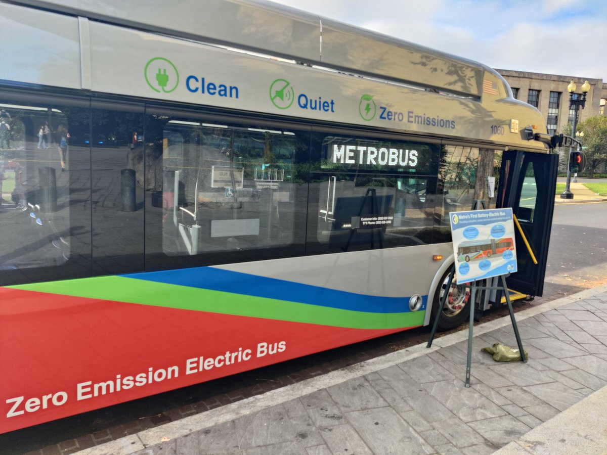 MikeLittUSA's tweet photo. Plugging away at National Drive Electric Week with more than 30 EVs, a cargo ebike, and @wmata's first electric bus! With @ev_association DC, @SierraDC, and @SierraClub et al. https://t.co/9fegVbdiG7
