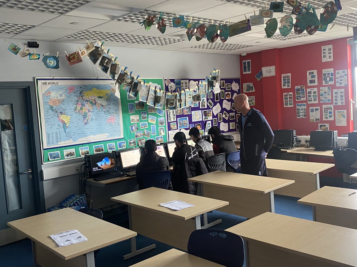 Pendle Vale PE tweet media