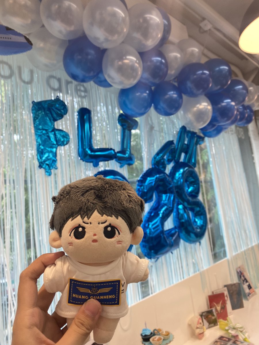 agirlwithasaga's tweet photo. happy hendery dayyy
@henderyavenue
#Flight928
#WhereverWithYouHENDERY https://t.co/jcEgDg9r8K