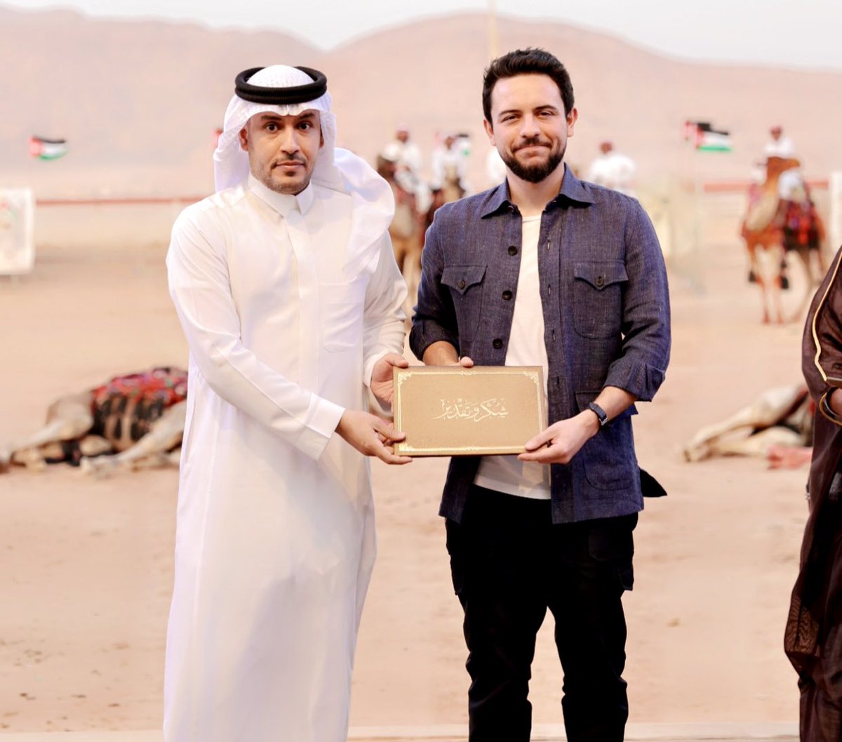 faisal_alshn's tweet photo. أشكر #ولي_العهد صاحب السمو الملكي الأمير #الحسين_بن_عبدالله على حسن الضيافة @RHCJO كما أشكر منظمين #مهرجان_سباق_الهجن_في_الاردن ممثلين بـ @MOTA_Jordan وزارة السياحة والآثار و
@jo_culture ووزارة الثقافة على حسن التنظيم لمسابقة الشعر النبطي والتي حصلت فيها على المركز الثاني
#الأردن https://t.co/TcElHXj8ef