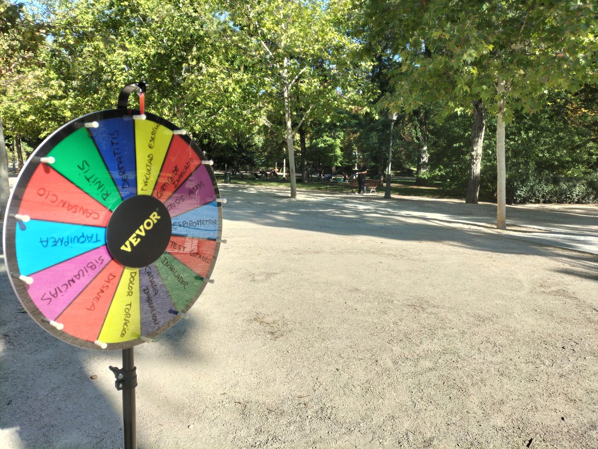 #MadridRespira también en la parada 2 

👉 Refléjate en nuestros espejos virtuales y comprueba cómo se pueden ver tus pulmones.

Además, gira la ruleta sobre #asma infantil, aprende sobre los distintos síntomas