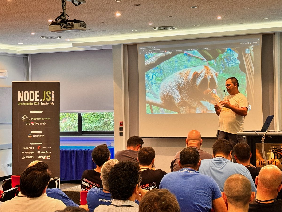 nodejsconfit tweet media