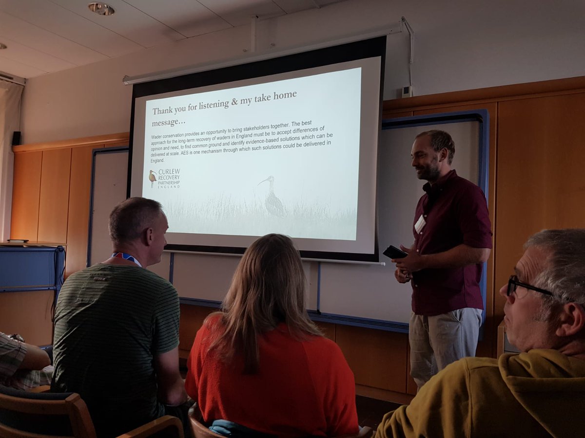 9 talks on Curlew science and conservation today at #IWSG2023. First up our director @RyanABurrell talking about the Curlew Solutions Trial funded by @DefraGovUK #SpeciesRecoveryProgram