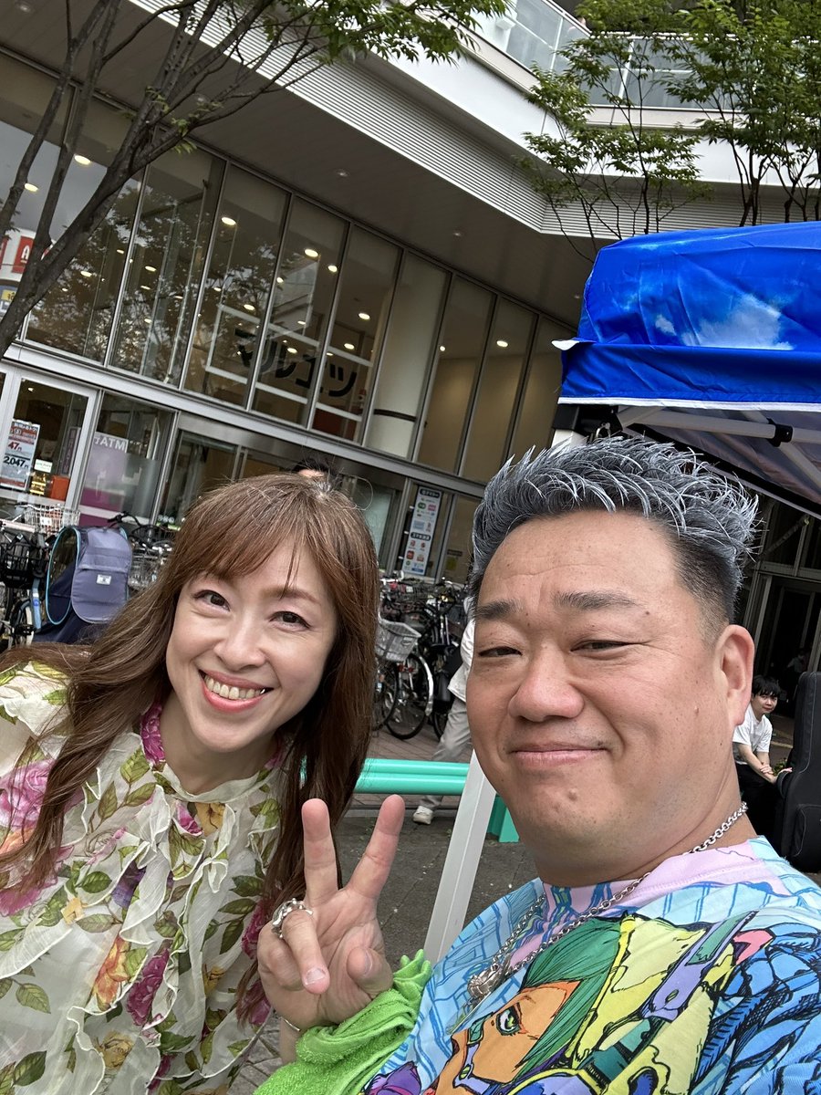OWNERSyassun072's tweet photo. 本日は、川口フェスにお越し頂き、誠にありがとうございました😊
この後21時からコナミさん、ちっはーコラボ出演の再放送です‼️是非お聴き下さい♪ #856studio #liveall #美魔女 #美eat https://t.co/kszVO4okiD