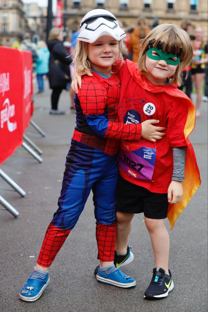 GreatScotRun's tweet photo. It's been an INCREDIBLE SUPER SATURDAY so far! 🤩 
We’ve now been been joined by some very SUPER mini runners 🙌 

We can’t wait to see you take on the #JuniorMiniGScotRun course! 🏃🏽‍♀️🏃🏻‍♂️

Make sure to share and tag us in your photos today! 📸 https://t.co/AS5qIcxTS8