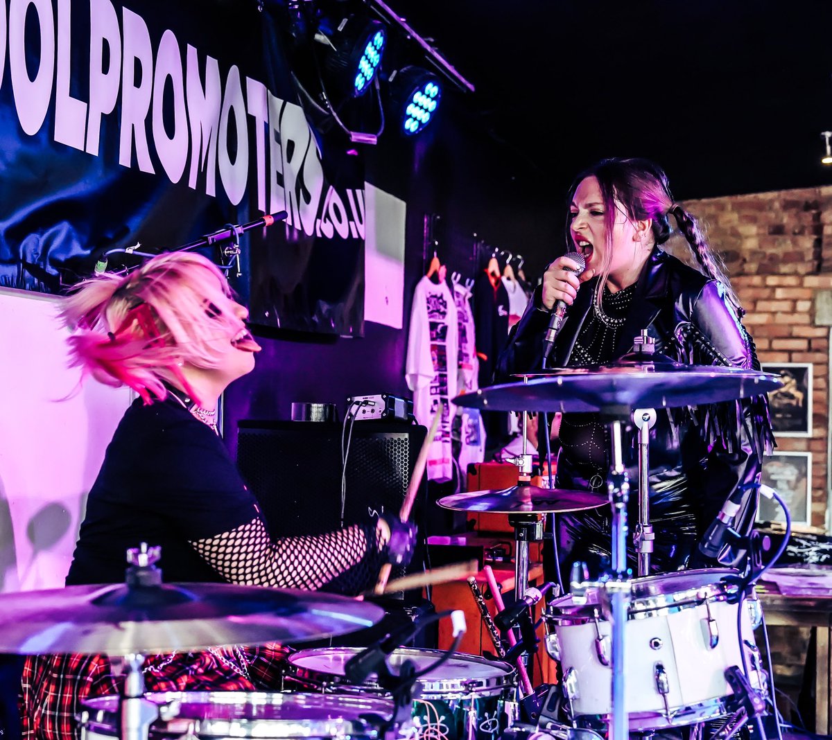 Bite Me (@bitemeband) on Twitter photo Some killa shots from London Calling Punk Fest at <a href="/NewCrossInn/">New Cross Inn</a> - more craziness to come….!
📸 - Louise Phillips Some killa shots from London Calling Punk Fest at <a href="/NewCrossInn/">New Cross Inn</a> - more craziness to come….!
📸 - Louise Phillips