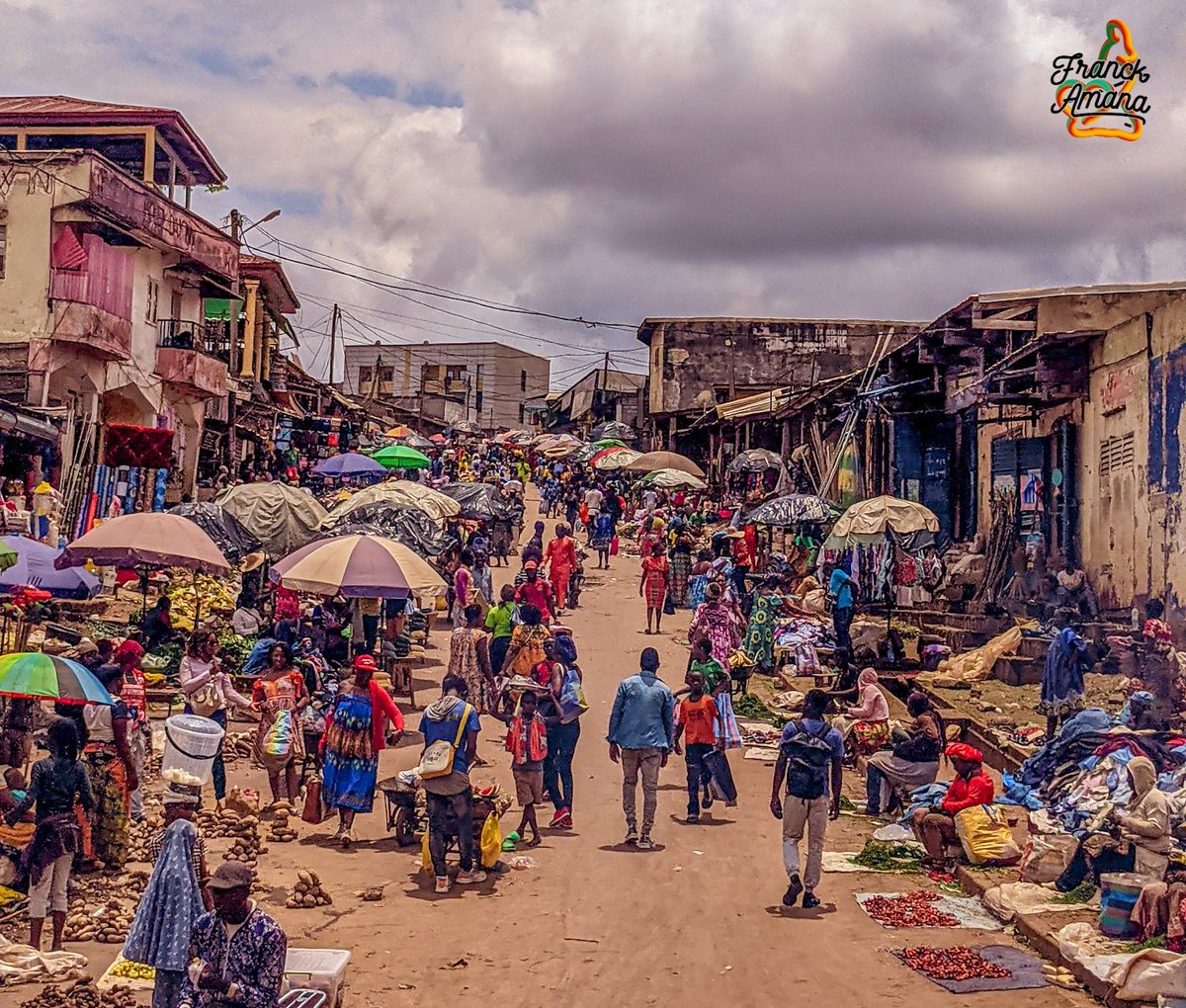 FranckAmana's tweet photo. Market
Devinez de quel marché il s'agit 😉
Bon samedi à vous
📸 Franck Amana
#FranckAmana #Market #Samedimarché #pgotography #cameroon https://t.co/XjfBhQeL0C