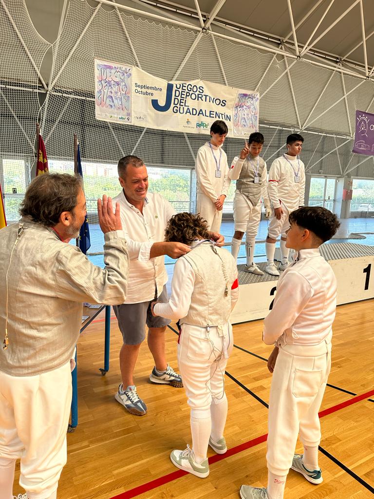 jdguadalentin's tweet photo. 🤺 Aquí os dejamos el pódium de la prueba de esgrima. ¡Enhorabuena!👏👏 Club de Esgrima LORCA https://t.co/Cikc0Ub3Rr