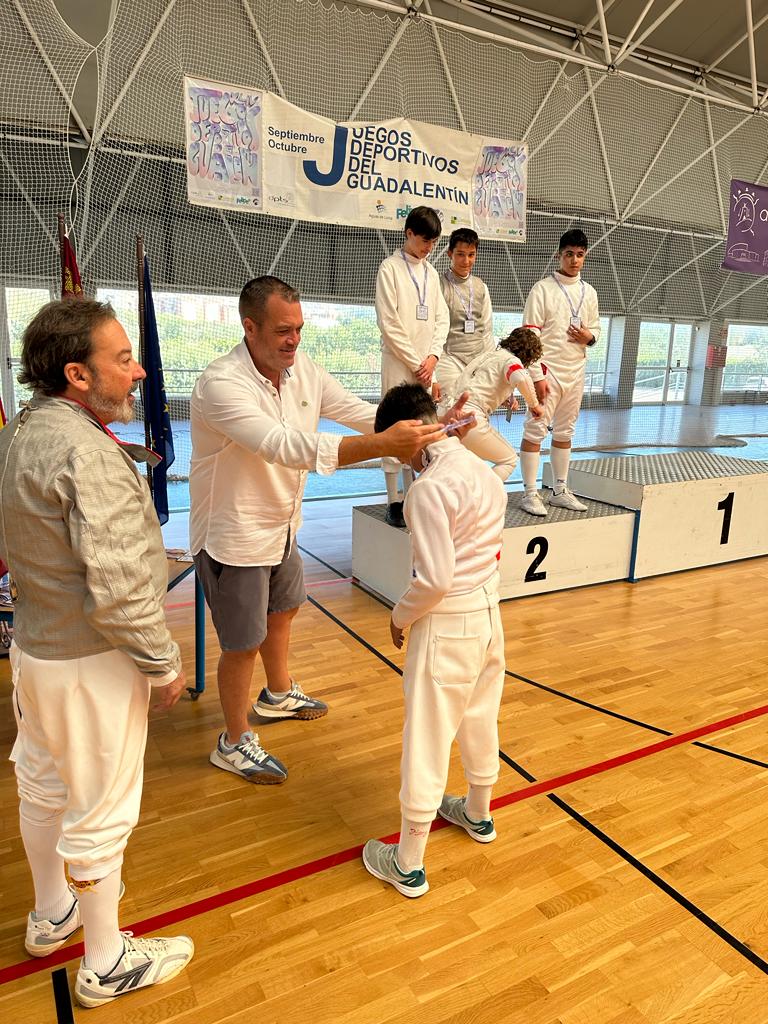 jdguadalentin's tweet photo. 🤺 Aquí os dejamos el pódium de la prueba de esgrima. ¡Enhorabuena!👏👏 Club de Esgrima LORCA https://t.co/Cikc0Ub3Rr